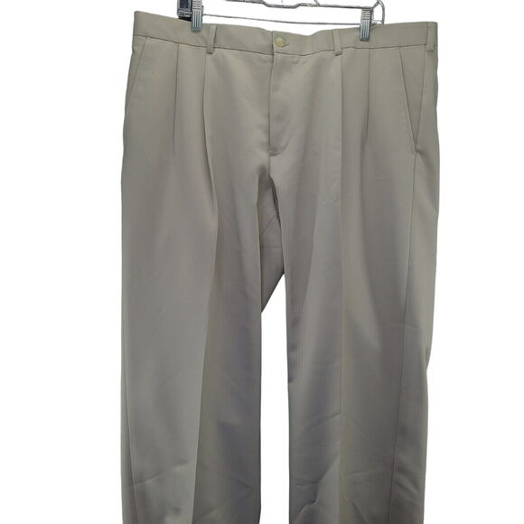 Van Heusen Mens Traveler Pants Beige Size 40 100% Polyester Zip Button Closure - Picture 1 of 12
